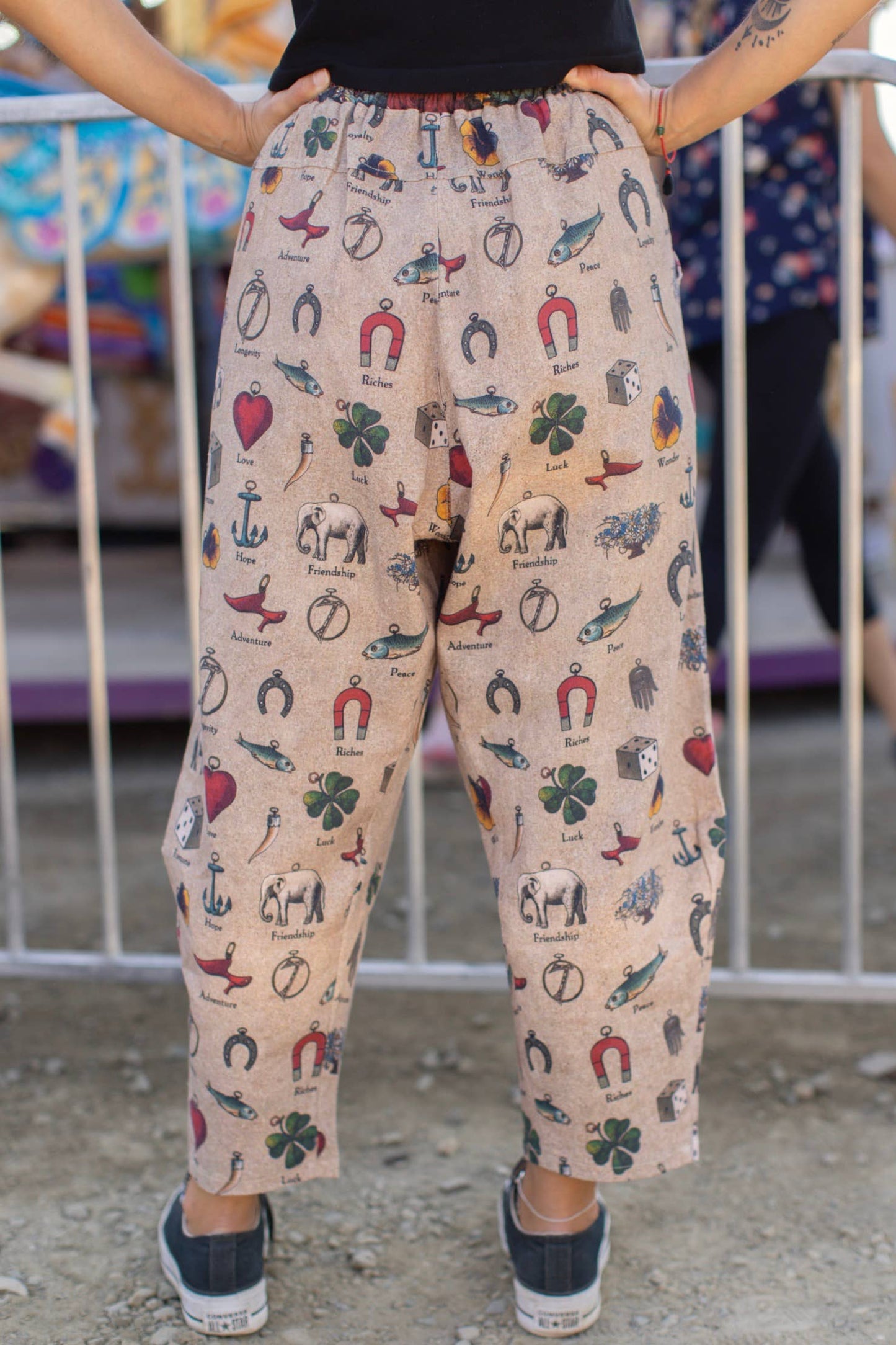 Charmed Life Linen Cropped Artist Pant