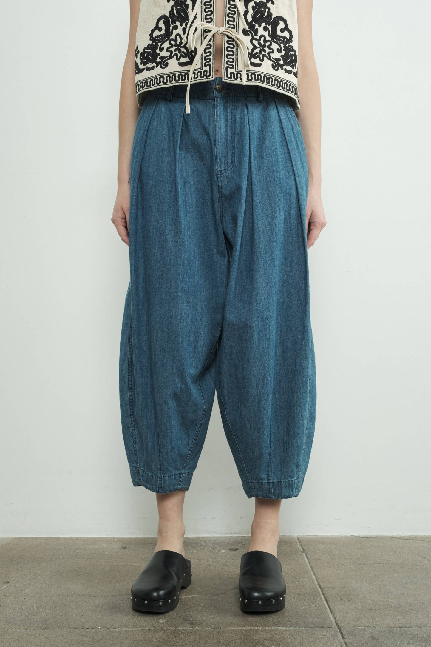 Larz Barrel/Harem Pant